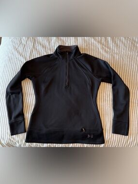Under Armour Women's Black Quarter zip top